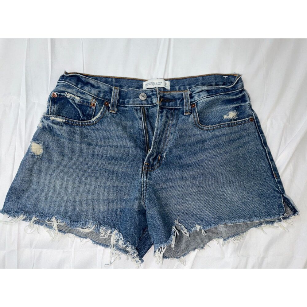 Abercrombie & Fitch Mid Rise Boyfriend Denim Shorts – Size 28/6